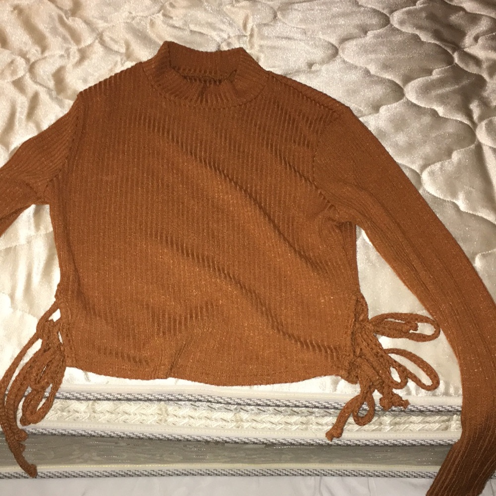 cropped shirt